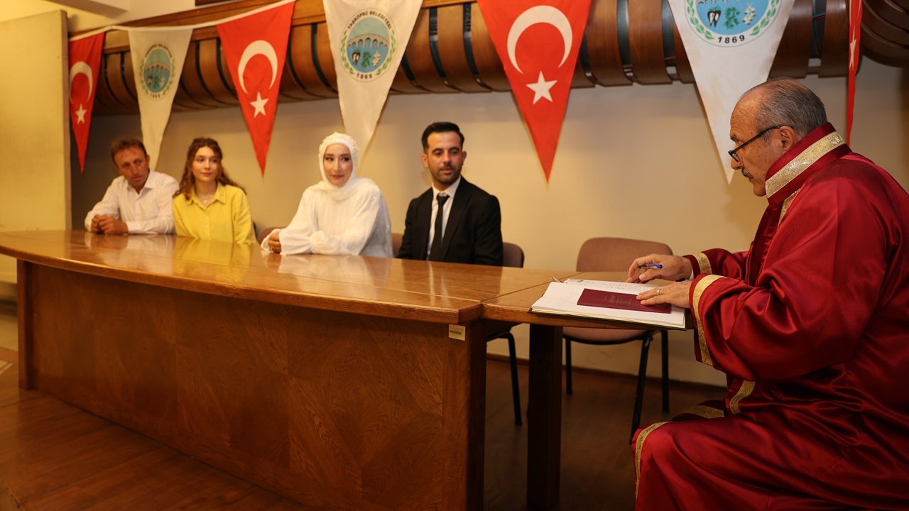 Mertcan Ay Ile Bahar Ay (5)