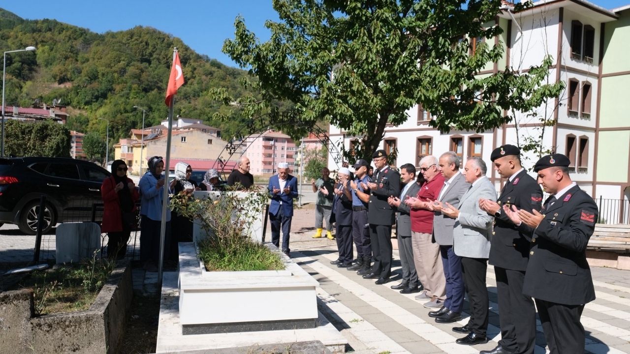 Şehit Jandarma Er Mehmet Tanju Turhan (4)