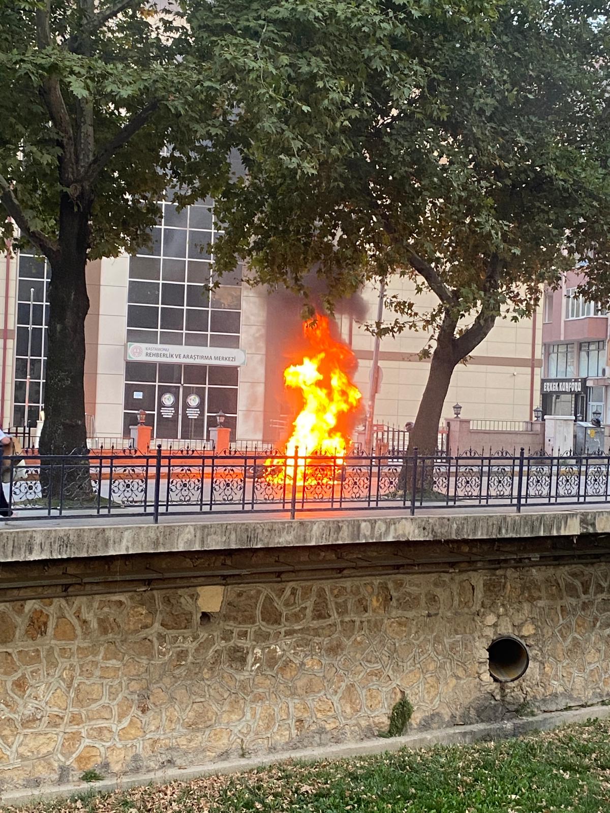 Son Dakika Kastamonu'da Alev Alev Yandı! 12