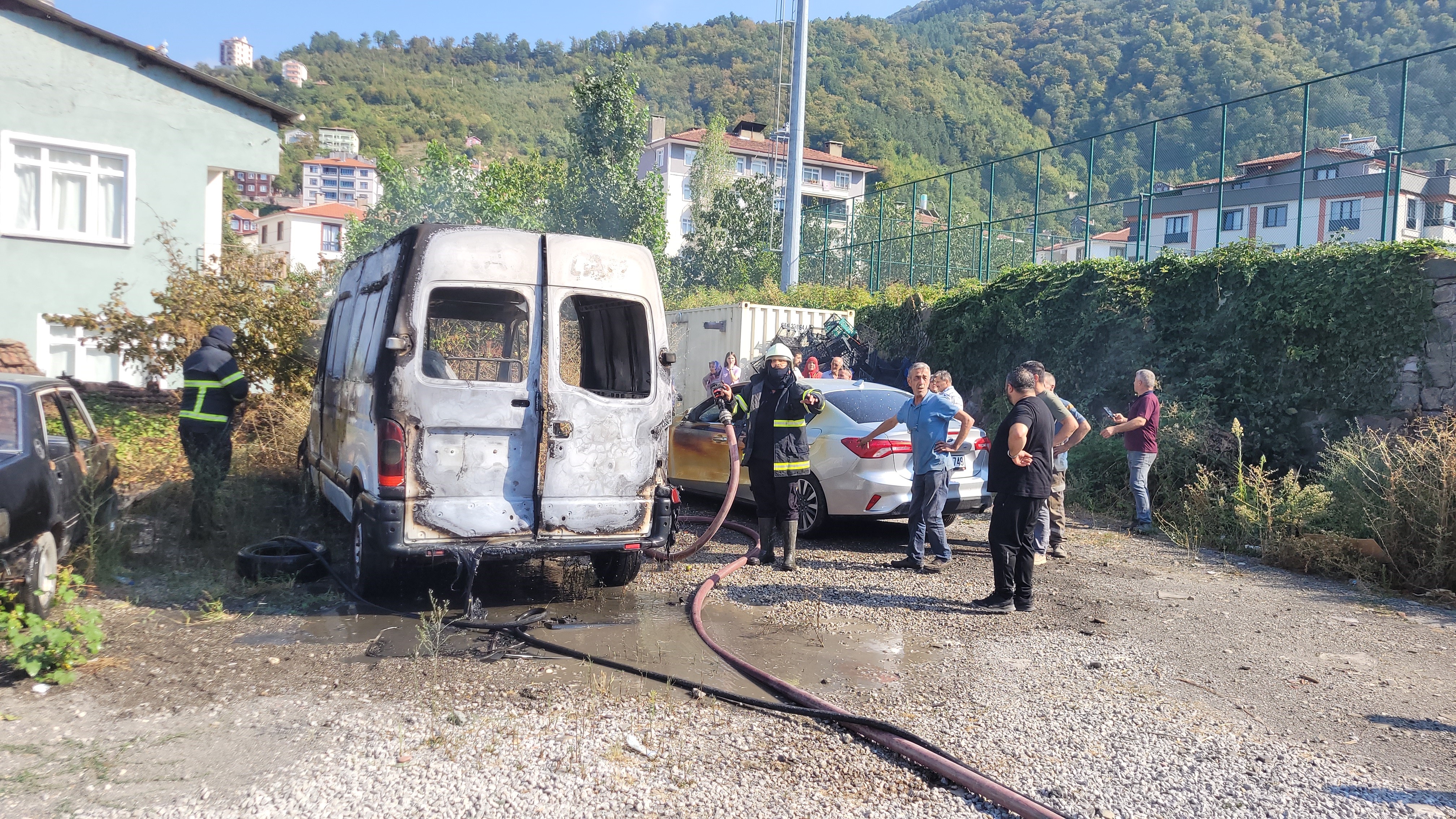Son Dakika Kastamonu'da Panelvan Araç Küle Döndü (Detaylar) 12