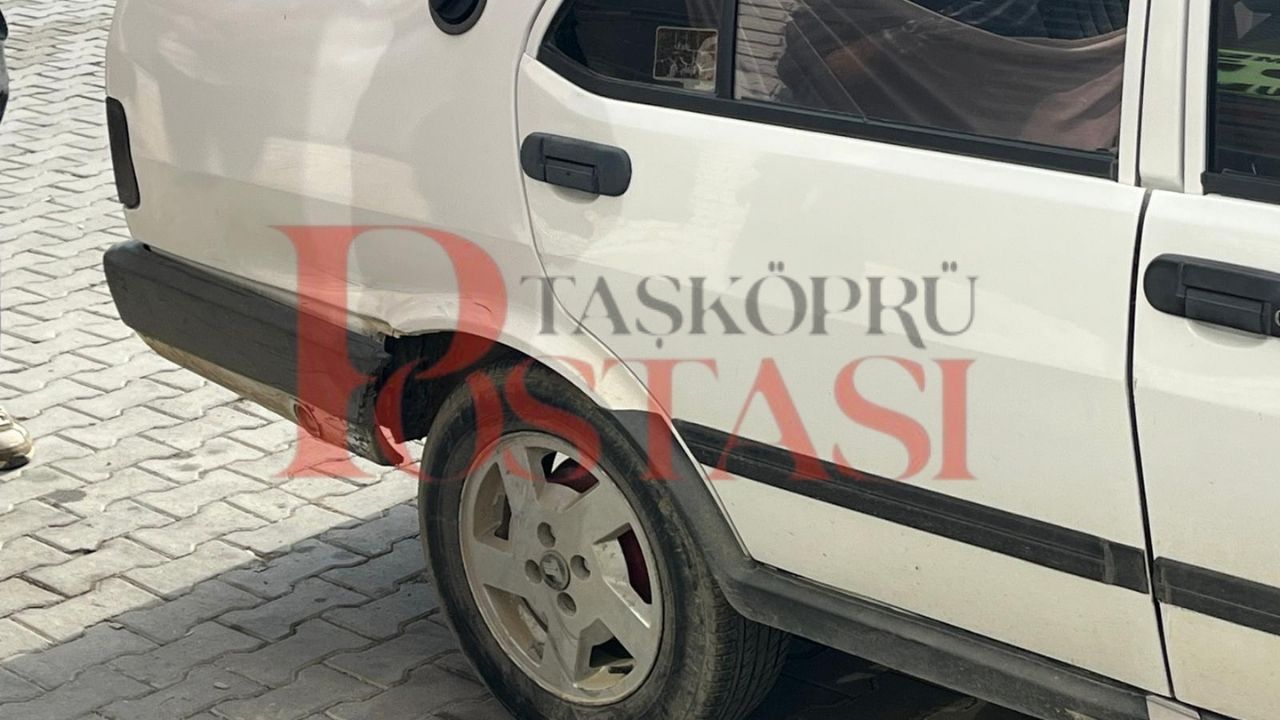 Son Dakika Taşköprü’de Maddi Hasarlı Trafik Kazası (4)
