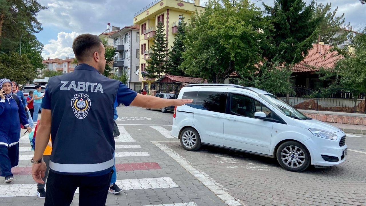 Taşköprü Belediyesi’nden Öğrenciler İçin Güvenli Geçiş Uygulaması (4)