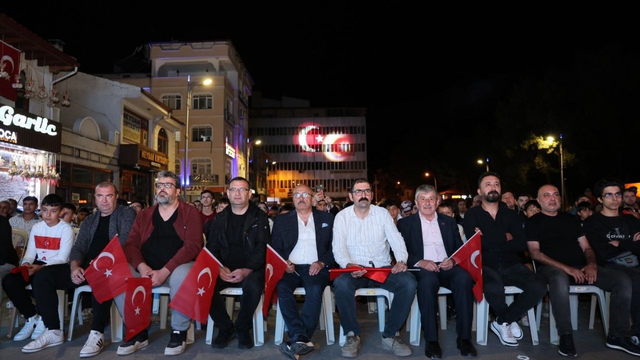 Taşköprü Tek Yürek Oldu Cumhuriyet Meydanı’nda Büyük Heyecan (1)