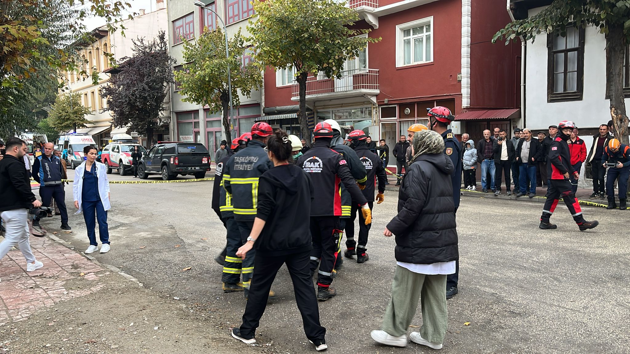 7.0 Büyüklüğünde Deprem Alarmı! Taşköprü'de Sirenler Çaldı Müdahale Başladı! 2