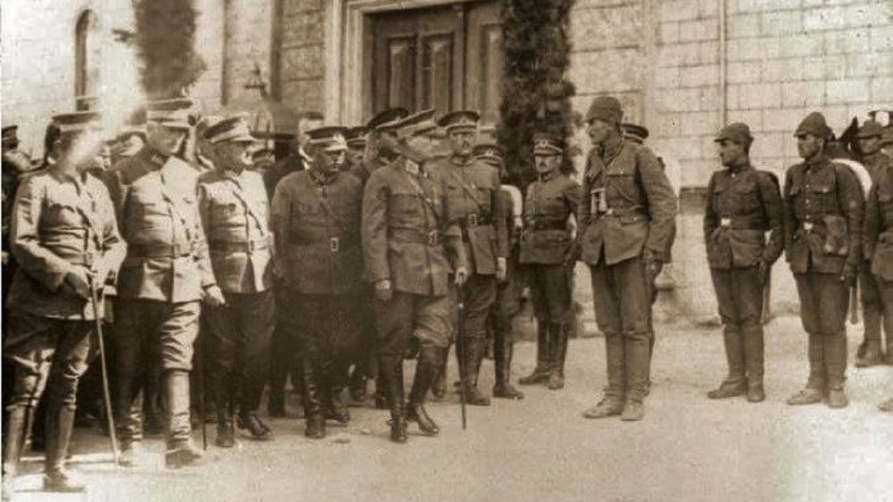Atatürk’ün İzinde, Şerife Bacı’nın Gölgesinde Kastamonu’nun Tarihi Fotoğrafları (4)
