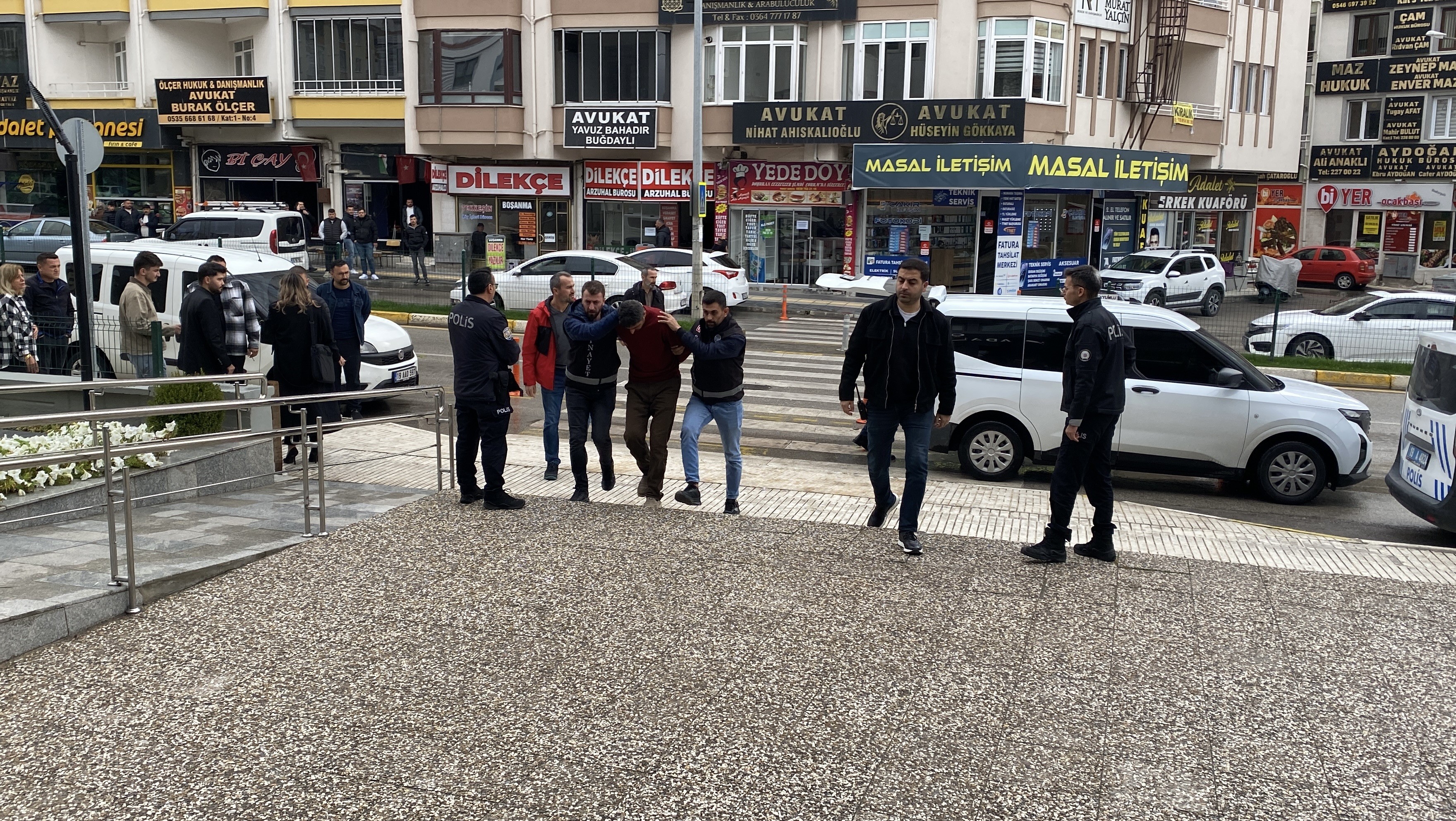 Babasını Tüfekle Öldürmüştü, Adliyeye Sevk Edildi 2