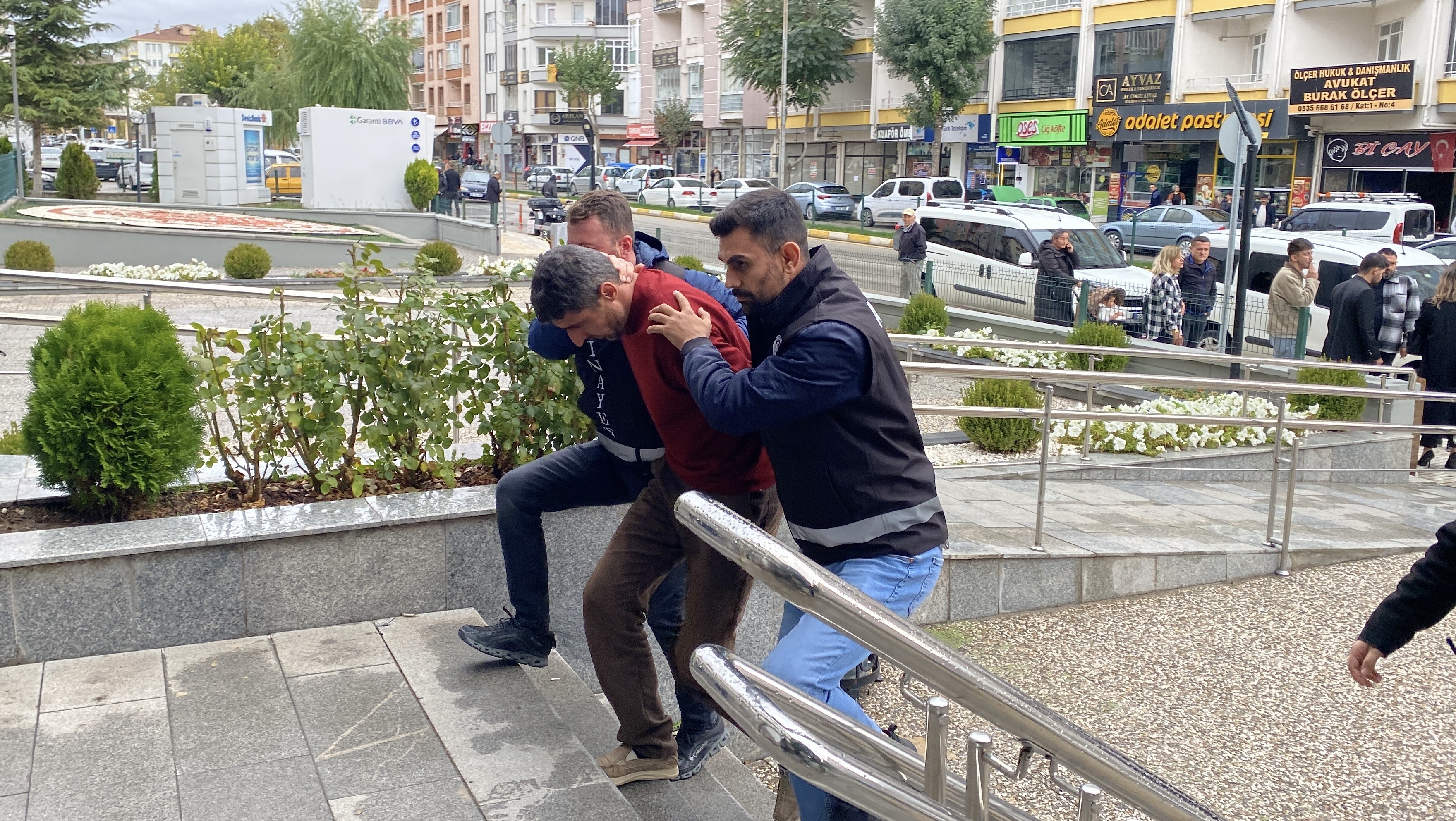 Babasını Tüfekle Öldürmüştü, Adliyeye Sevk Edildi 22