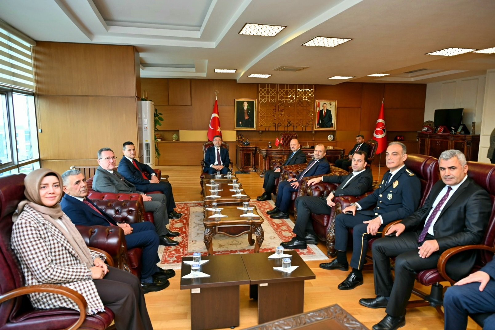 Bakan Yumaklı, Kastamonu Üniversitesi Rektörü Topal'dan Bilgi Aldı 1