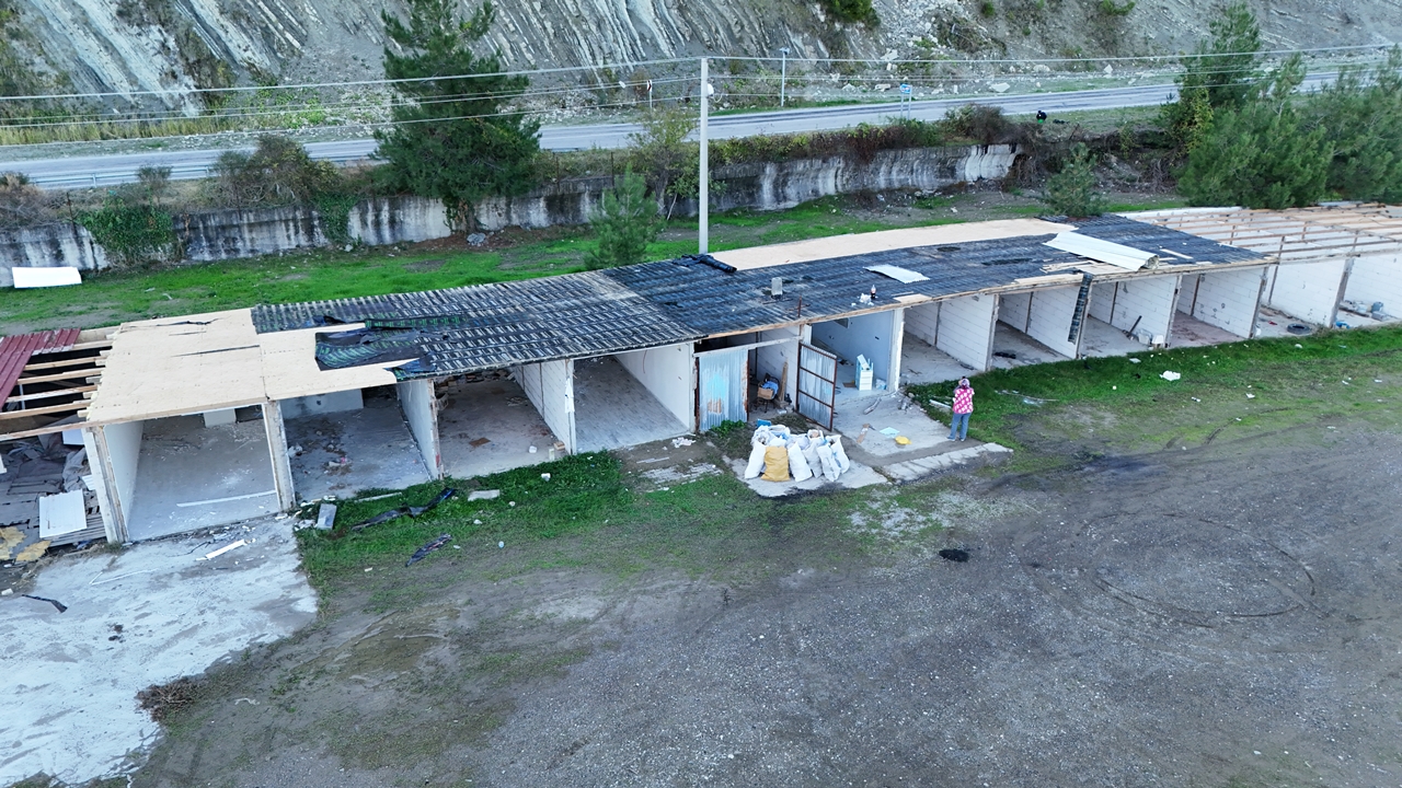 Balıkçı Barınağı Yıkılıyor (2)