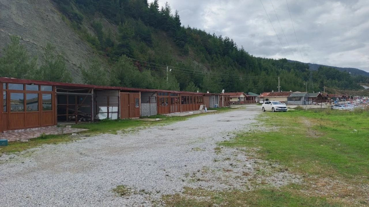 Balıkçı Barınağı Yıkılıyor (4)