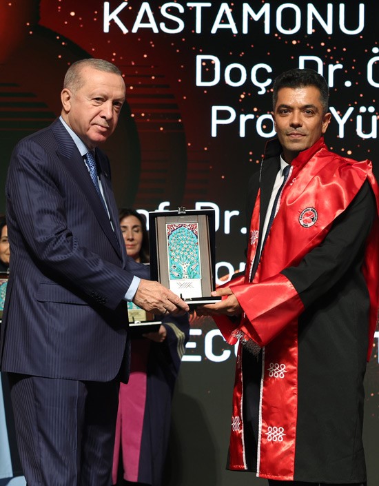 Cumhurbaşkanı Erdoğan'dan Kastamonu Üniversitesi'ne Ödül! 1