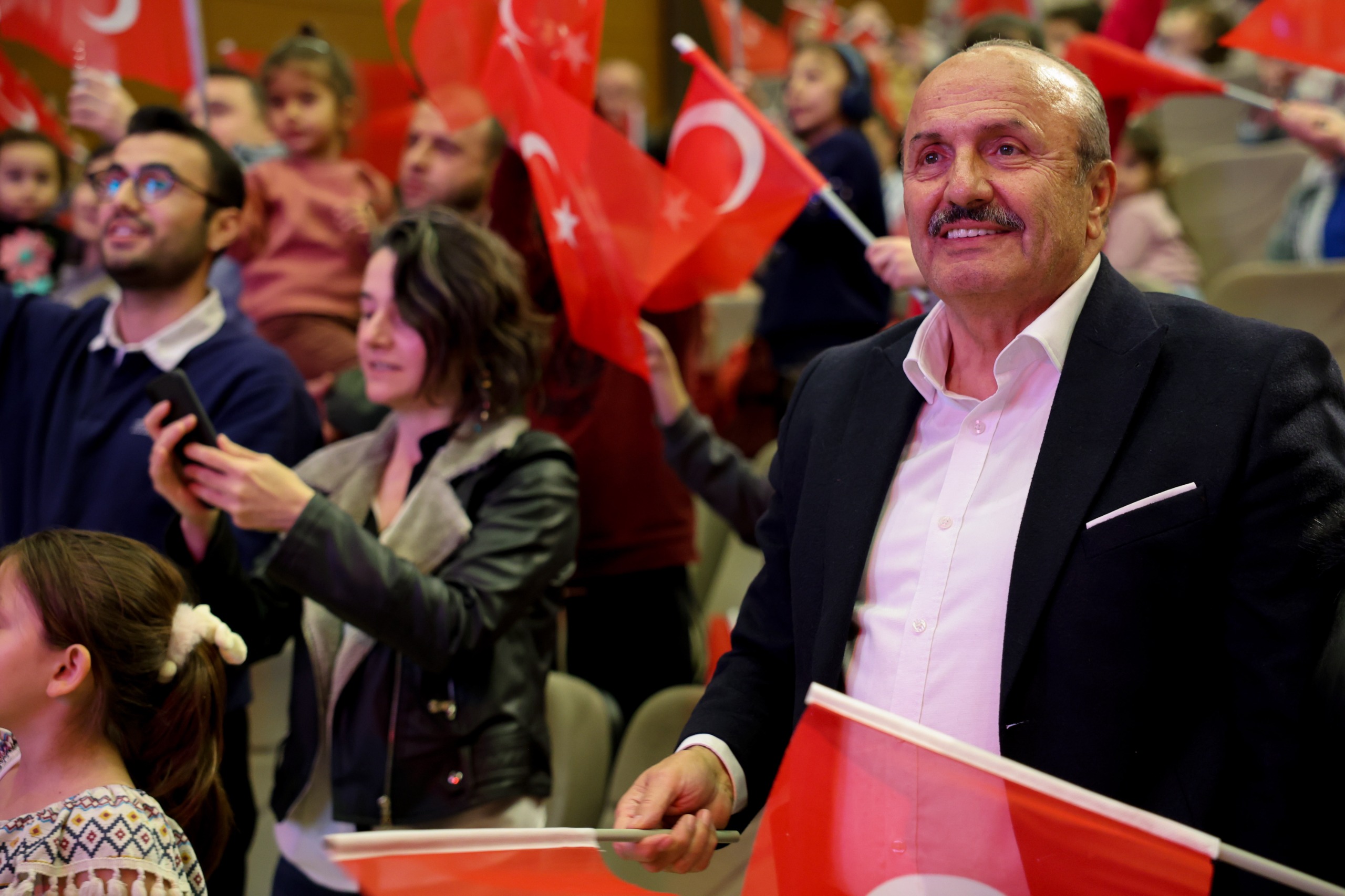 Cumhuriyet Coşkusu Taşköprü'de Yaşandı Sahnenin Büyüsüne Kapıldılar! 10