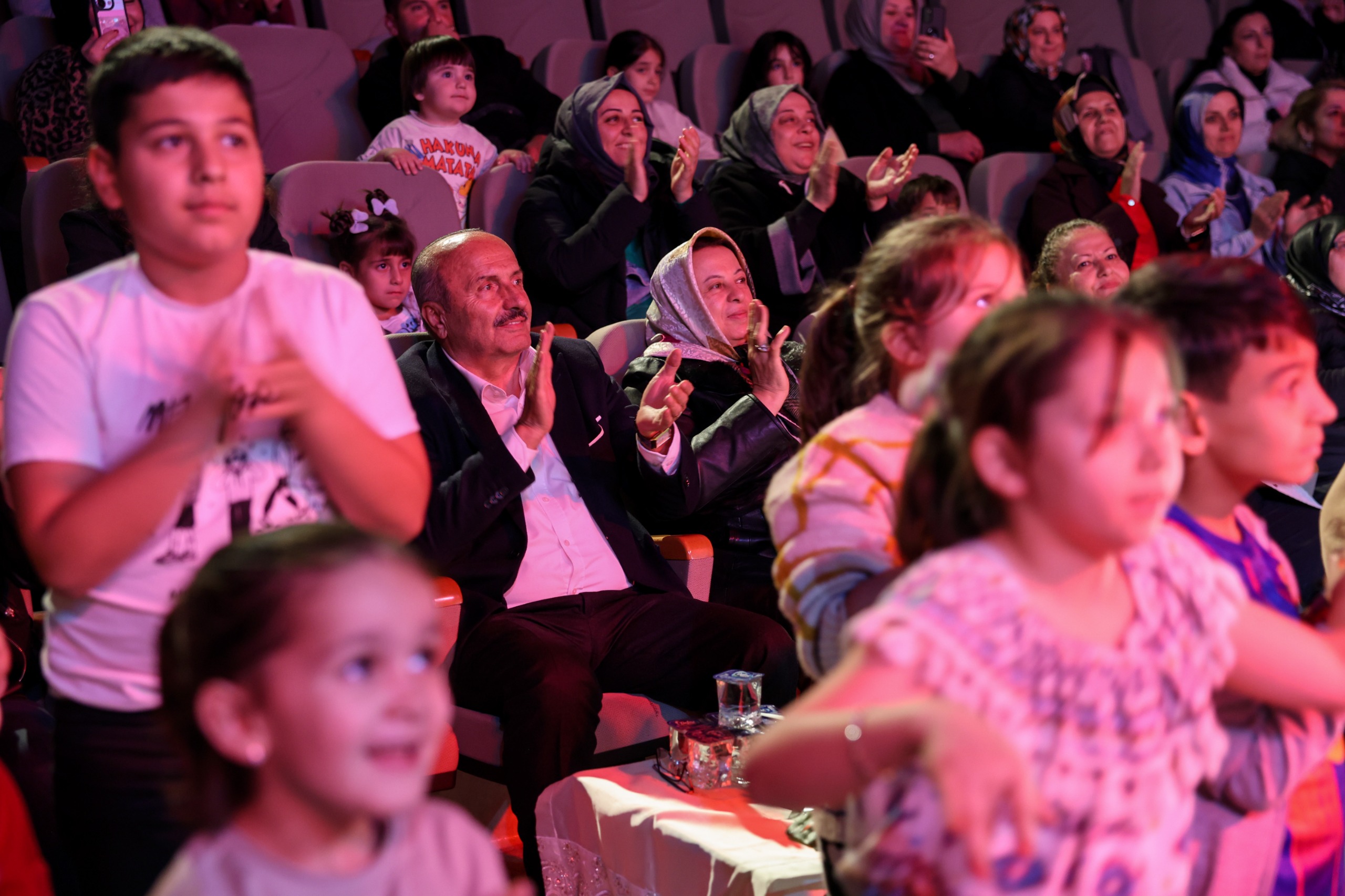 Cumhuriyet Coşkusu Taşköprü'de Yaşandı Sahnenin Büyüsüne Kapıldılar! 14