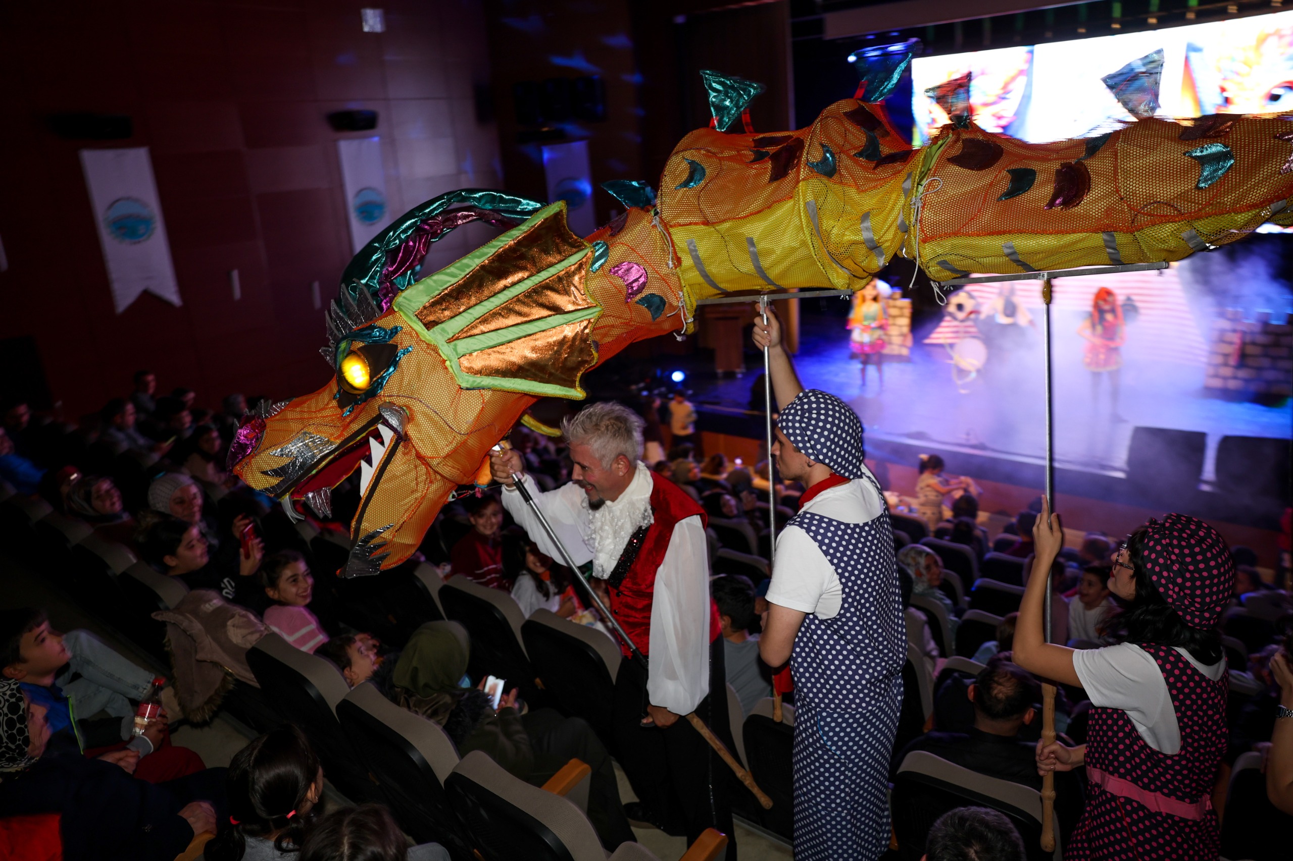 Cumhuriyet Coşkusu Taşköprü'de Yaşandı Sahnenin Büyüsüne Kapıldılar! 22