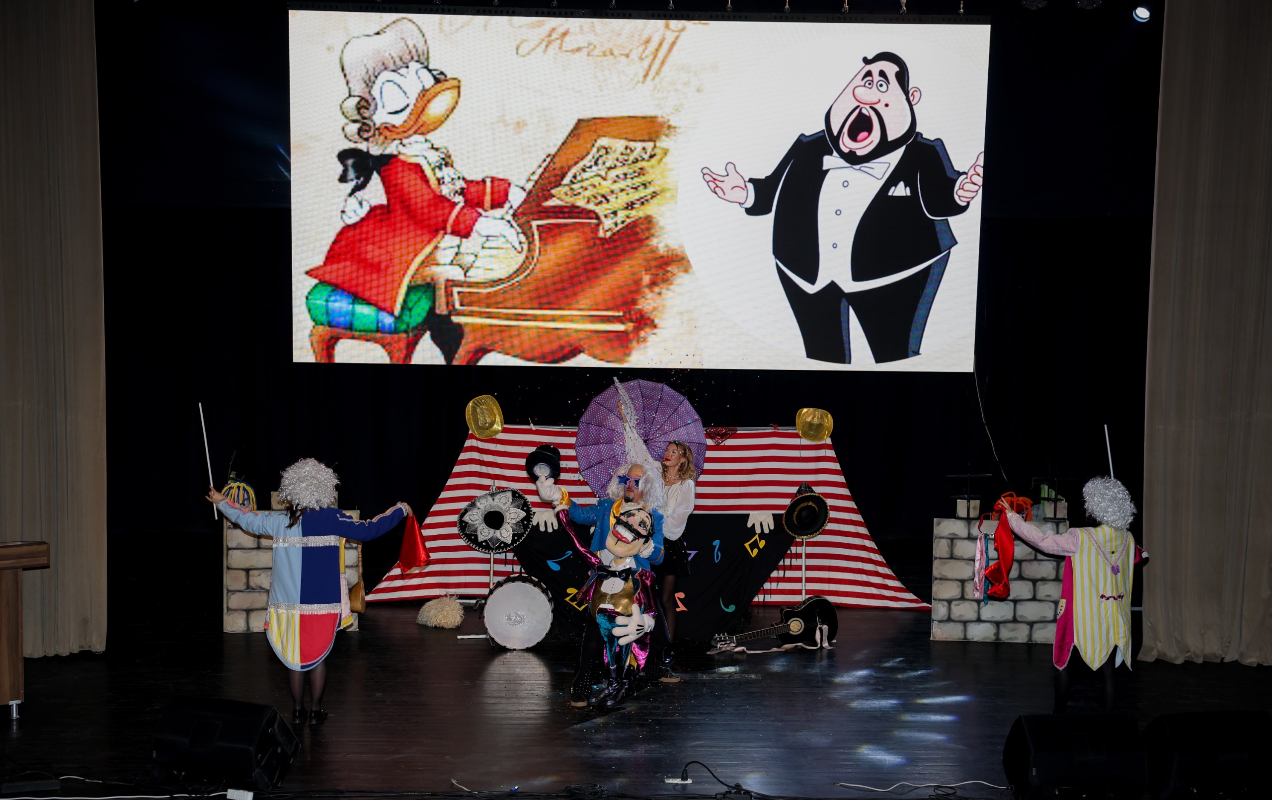 Cumhuriyet Coşkusu Taşköprü'de Yaşandı Sahnenin Büyüsüne Kapıldılar! 40