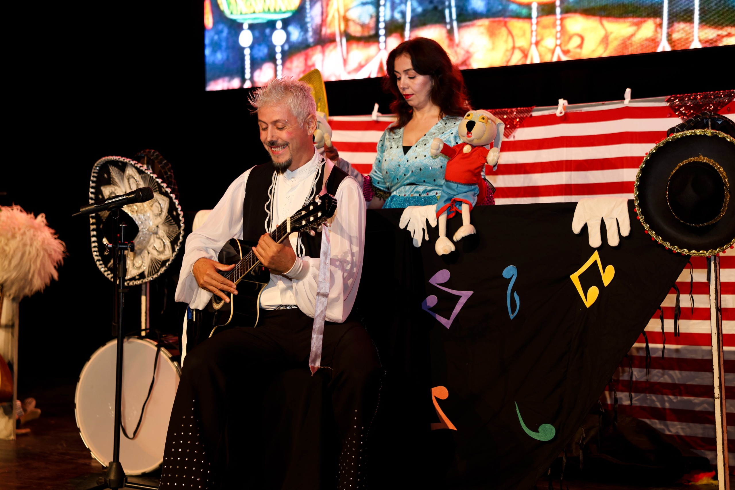 Cumhuriyet Coşkusu Taşköprü'de Yaşandı Sahnenin Büyüsüne Kapıldılar! 48