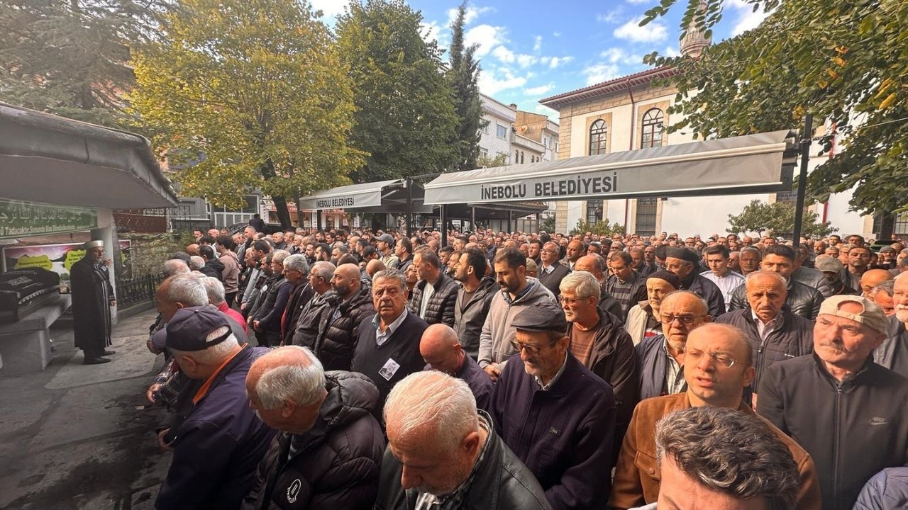 Emektar Şoför Kastamonu’da Son Yolculuğuna Uğurlandı (1)
