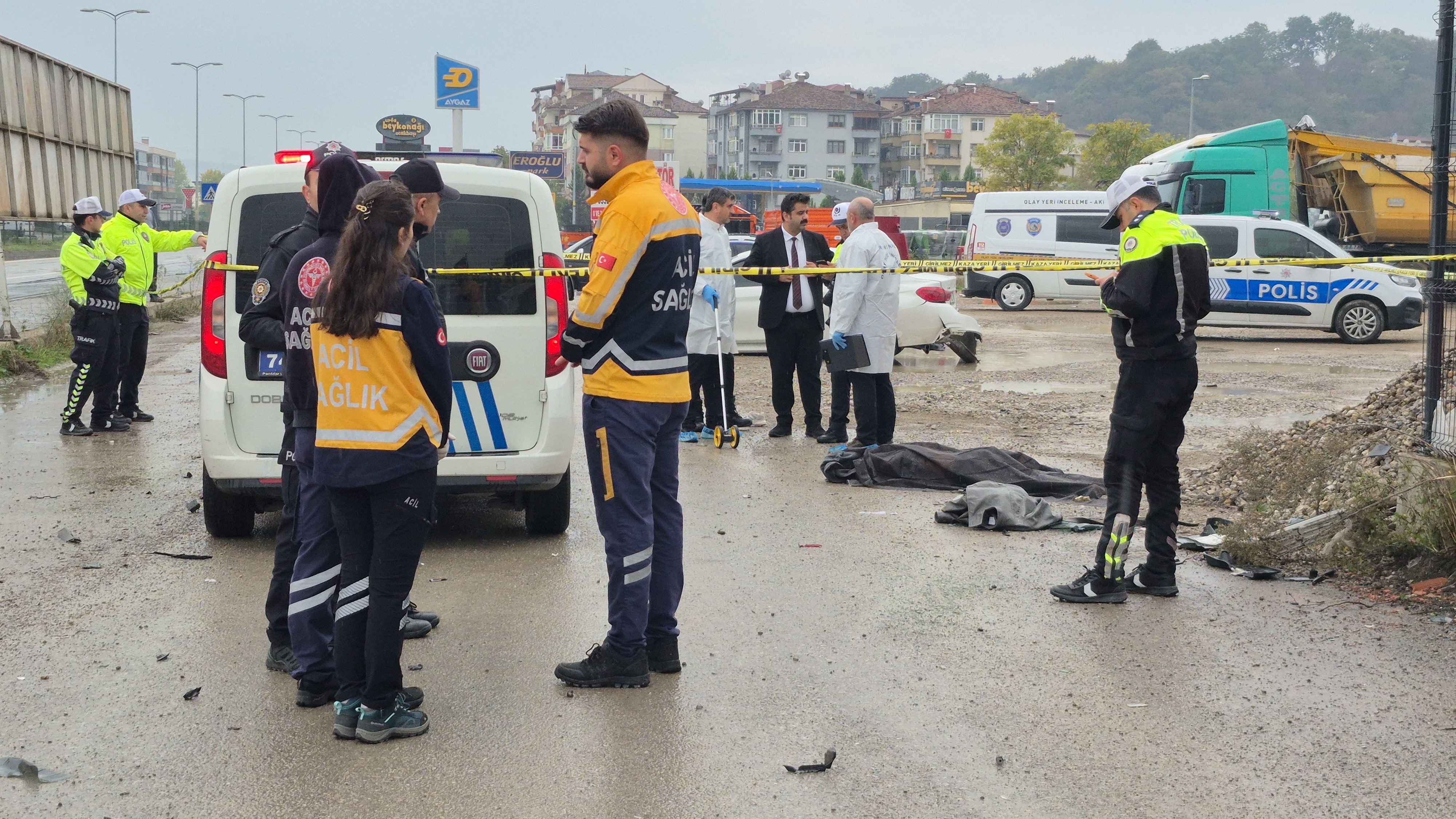 Feci Kazada Alkollü Sürücü Yayaya Çarptı 1 Ölü, 2 Yaralı Var! 4