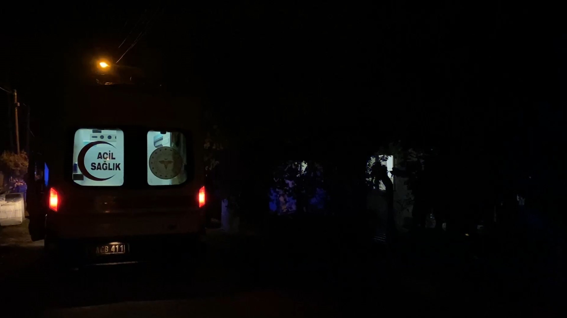 Feci Olay! Babasını Öldürüp Kaçtı Polis Operasyonuyla Yakalandı! 3