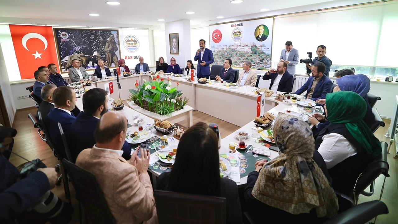 Kasder Abdullah Özdemir Konuk (4)