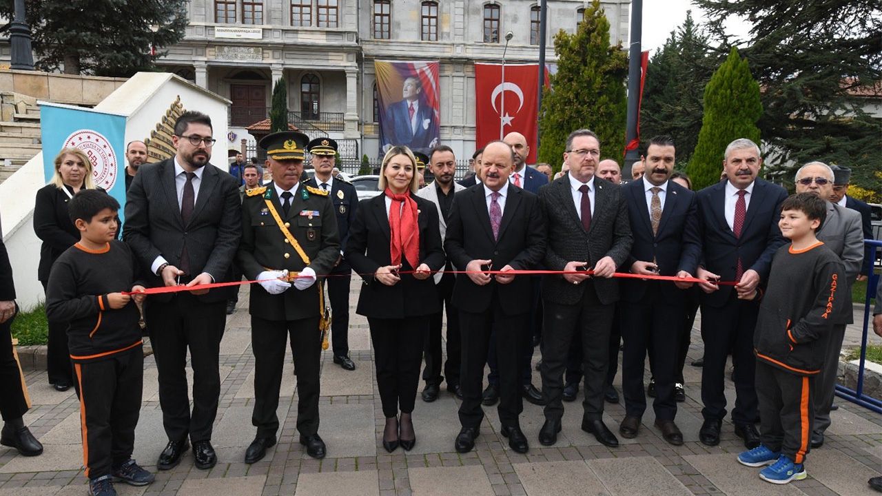 Kastamonu Da Dahil 7 Ilde Cumhuriyet'in 102. Yılı Coşkuyla Kutlanıyor! 444