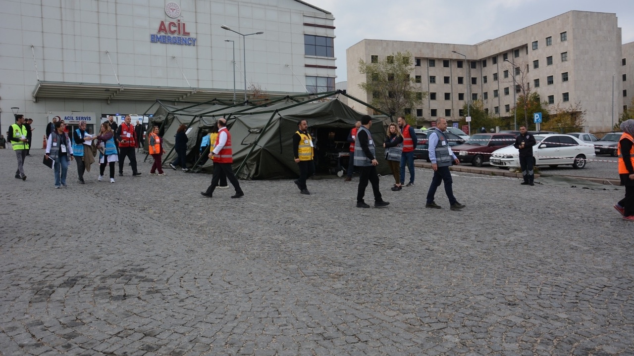 Kastamonu Eğim Araştırma Hastanesi Tatbikat Acil (10)