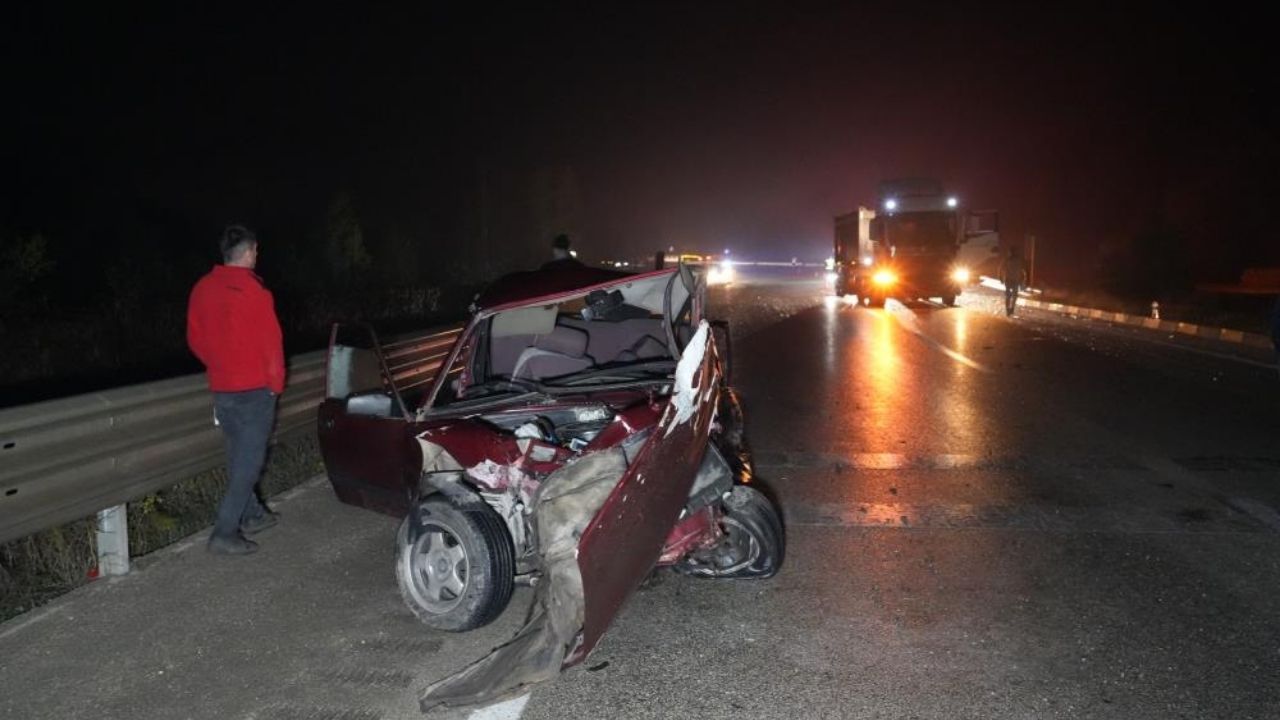 Kastamonu Gelindağı’nda Zincirleme Kaza Feci Kazada Tofaş Hurda Yığınına Döndü! (1)