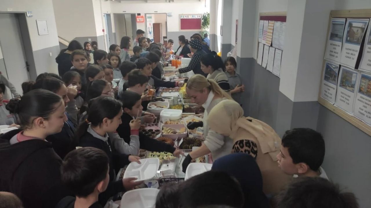 Kastamonu Öğrencileri Gazze’ye Destek İçin Buluştu (1)