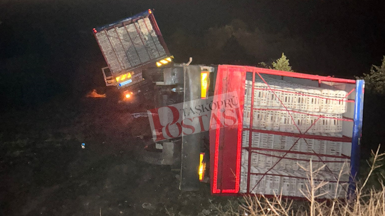 Kastamonu Taşköprü Canlı Tavuk Kaza Tır (2)