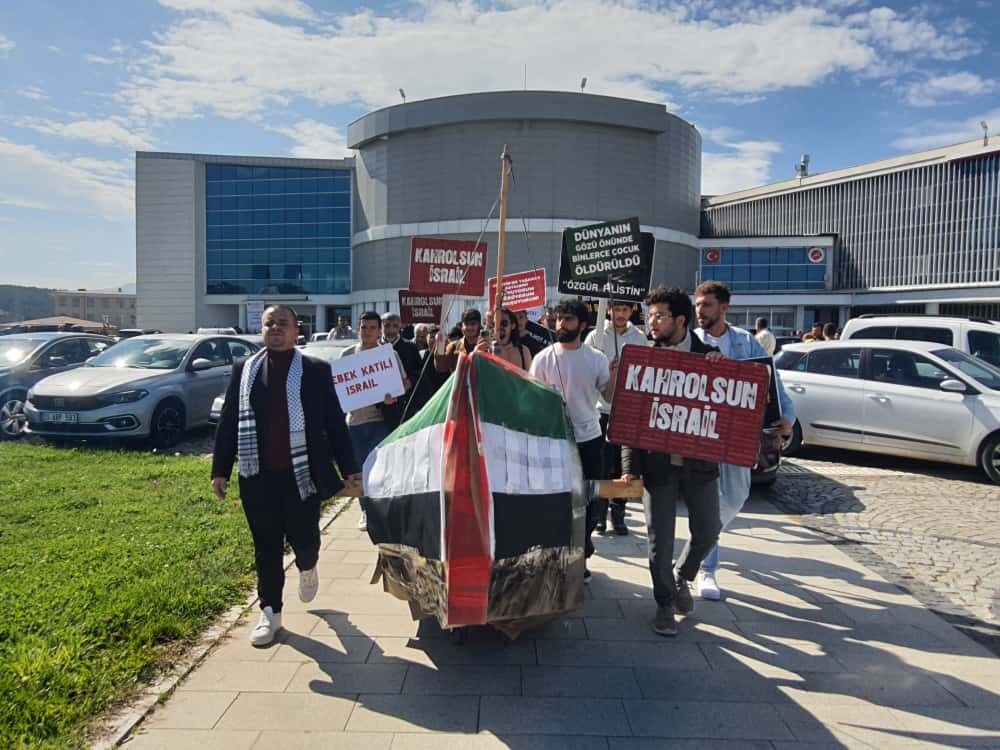 Kastamonu Üniversitesi Öğrencilerinden Protesto! 1