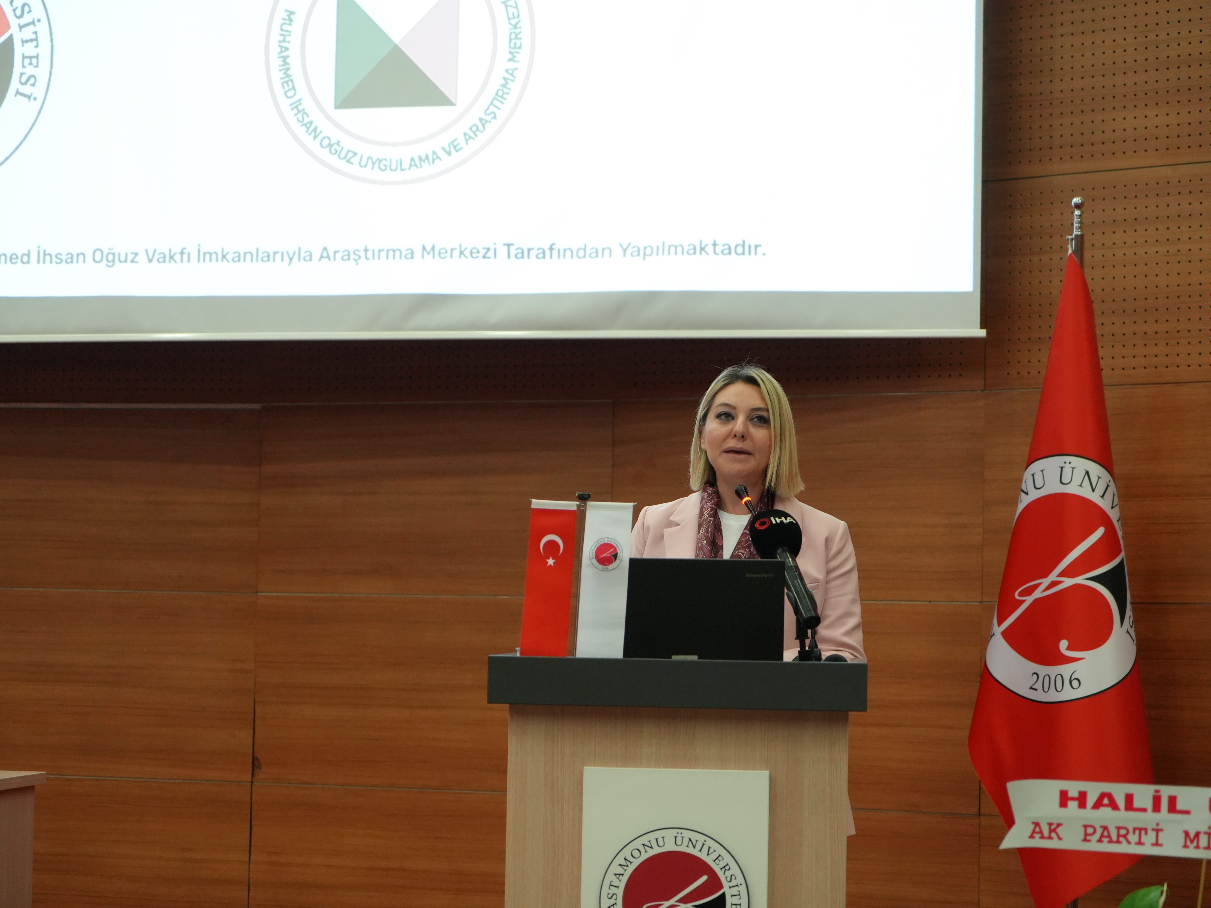Kastamonu Üniversitesi'nde Ödüller Sahiplerini Buldu
