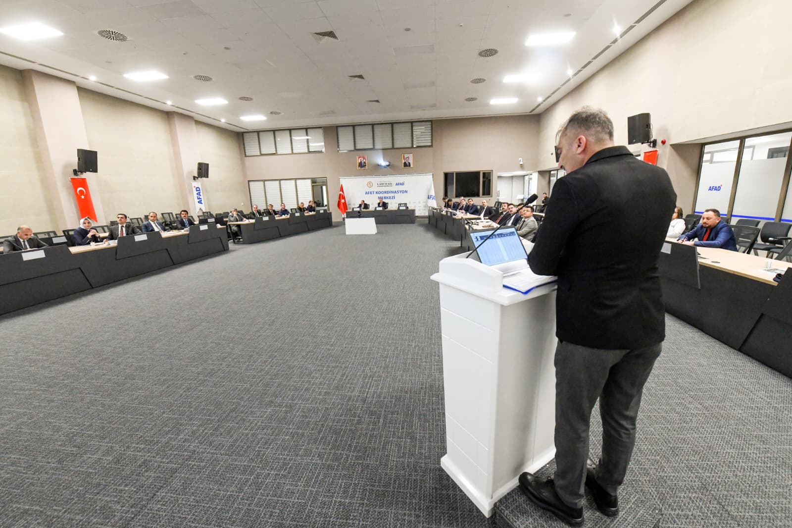 Kastamonu Valisi Dallı Yalnız Yaşayan Yaşlılara Dikkat Çekti! 2