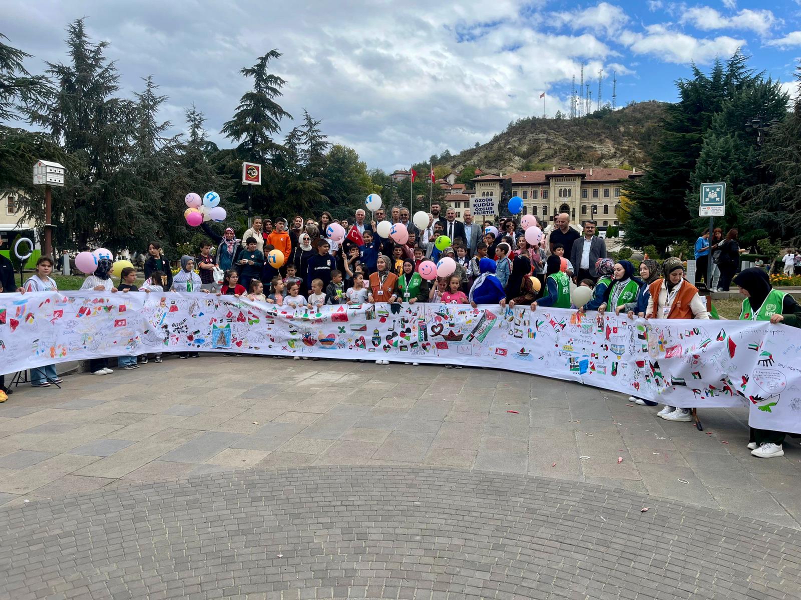 Kastamonu Ve Amasya'da 'Filistinli Çocuklar Için Çiz' Etkinliği Yapıldı 4