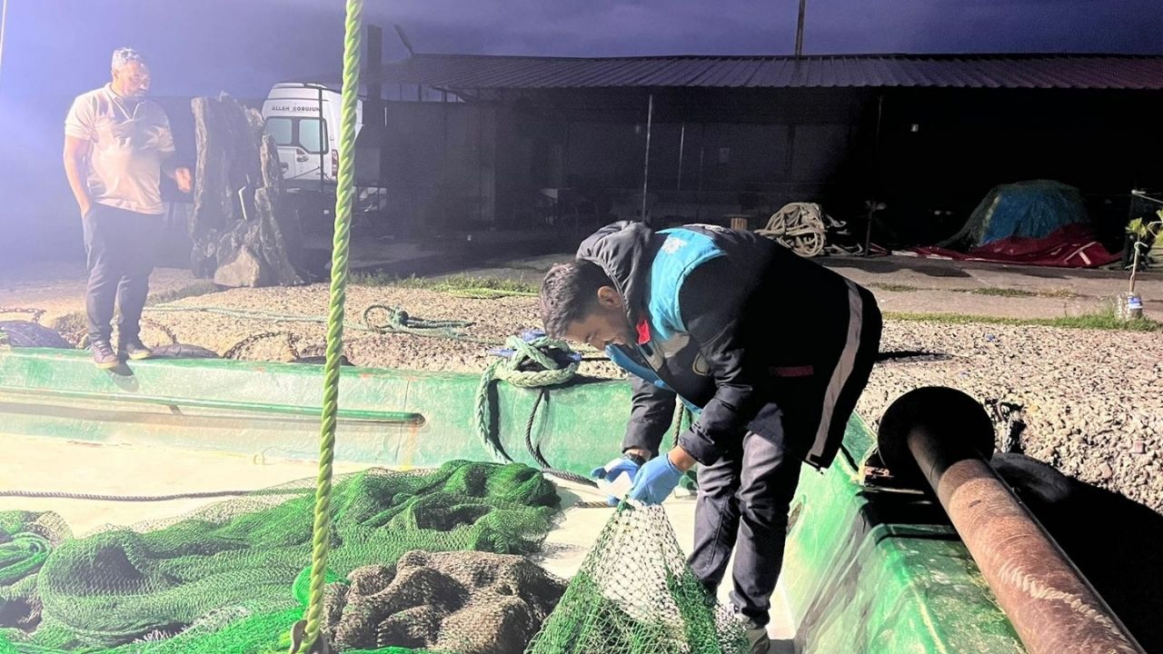Kastamonu’da 555 Kilo Balık Karaya Çıkarıldı (3)