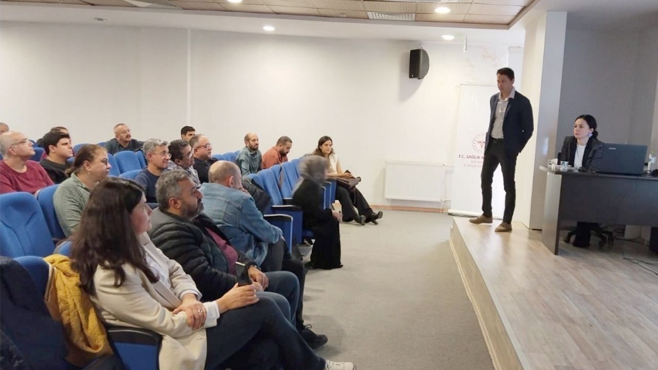 Kastamonu’da Aile Hekimlerine Güncel Sağlık Eğitimleri Devam Ediyor (3)