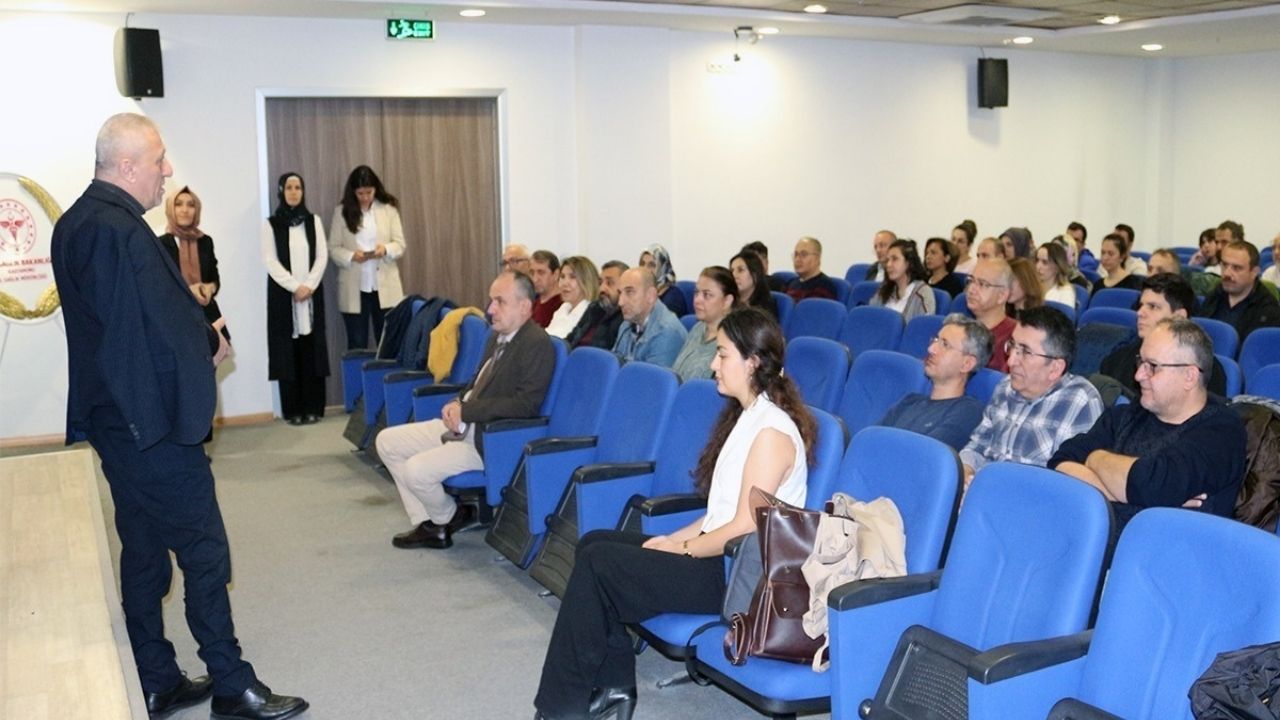 Kastamonu’da Aile Hekimlerine Güncel Sağlık Eğitimleri Devam Ediyor (8)