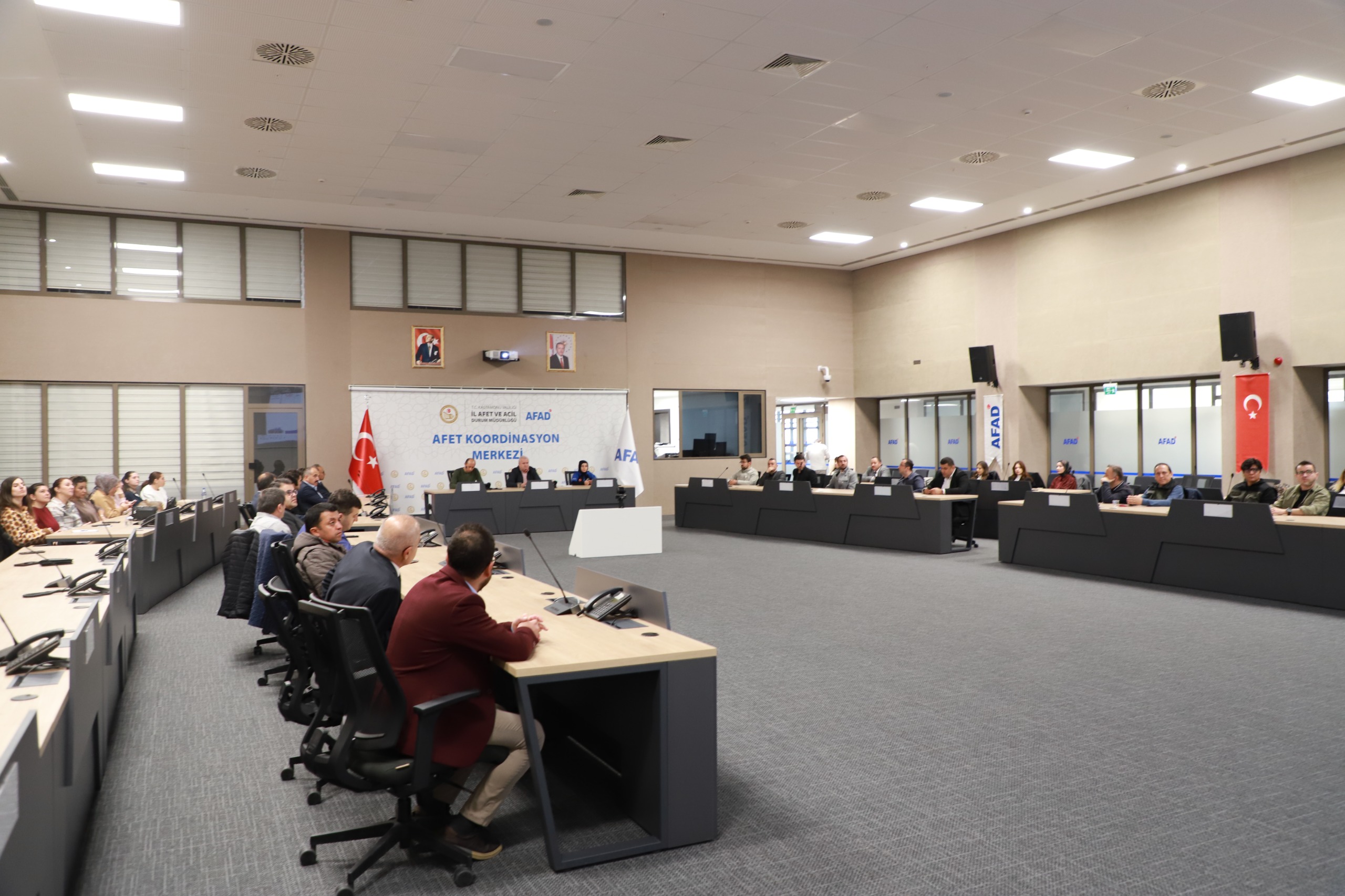 Kastamonu’da Deprem Tatbikatı Öncesi Toplantı Düzenlendi 1