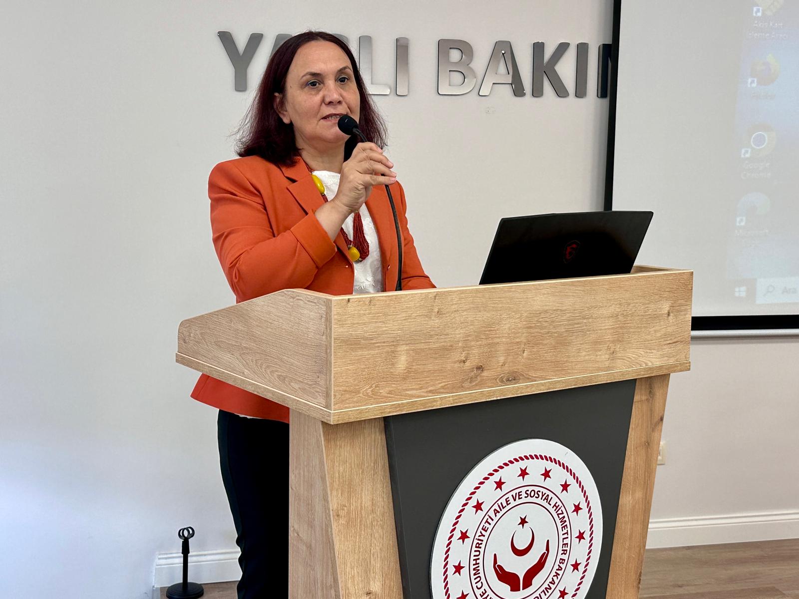 Kastamonu’da 'Dünya Ve Türkiye Yaşlı Projeksiyonu' Paneli Düzenlendi 20