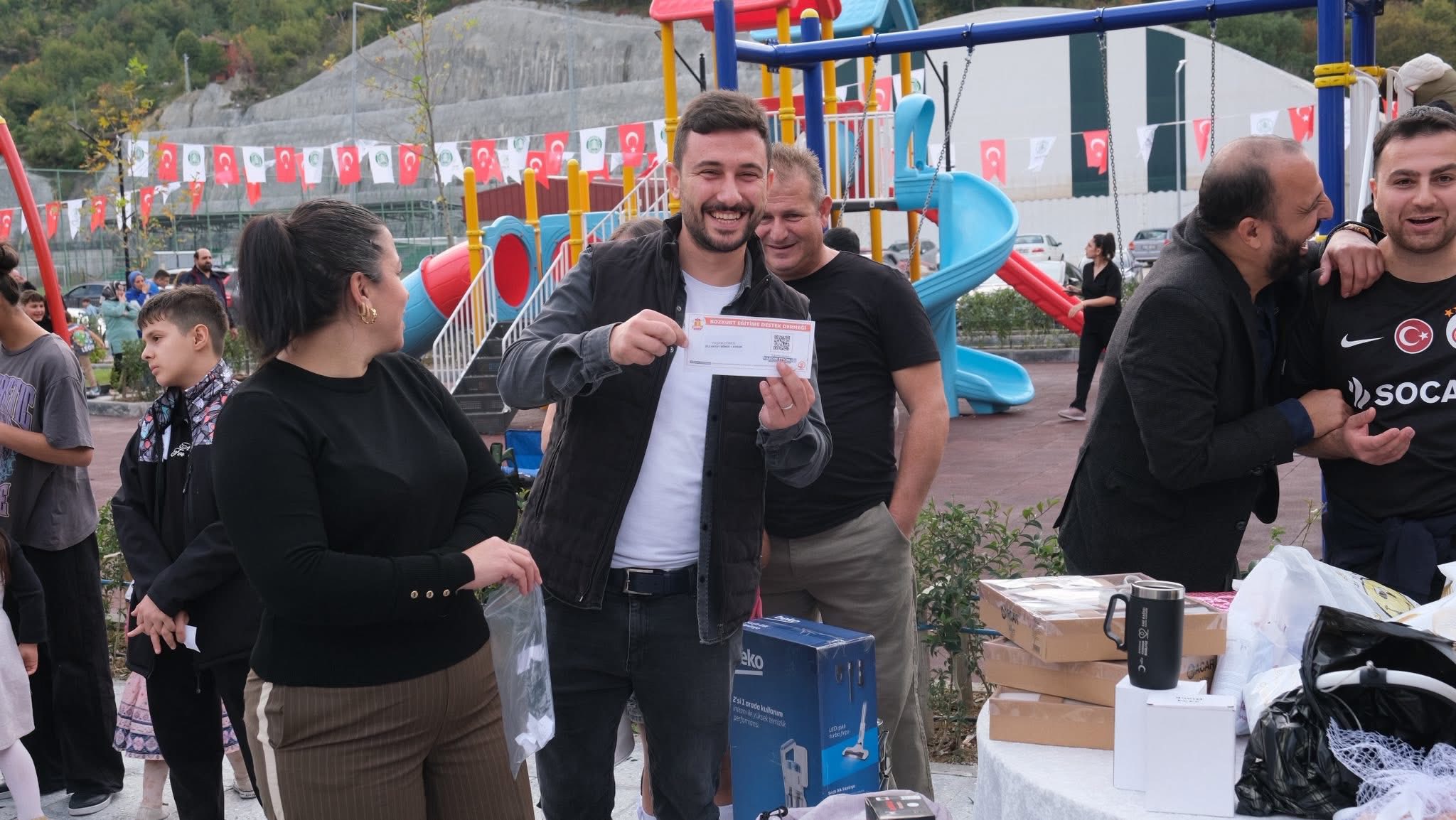 Kastamonu'da Eğitime Destek Için Bir Araya Geldiler 6 Yılda 665 Öğrenciye Burs Sağlandı