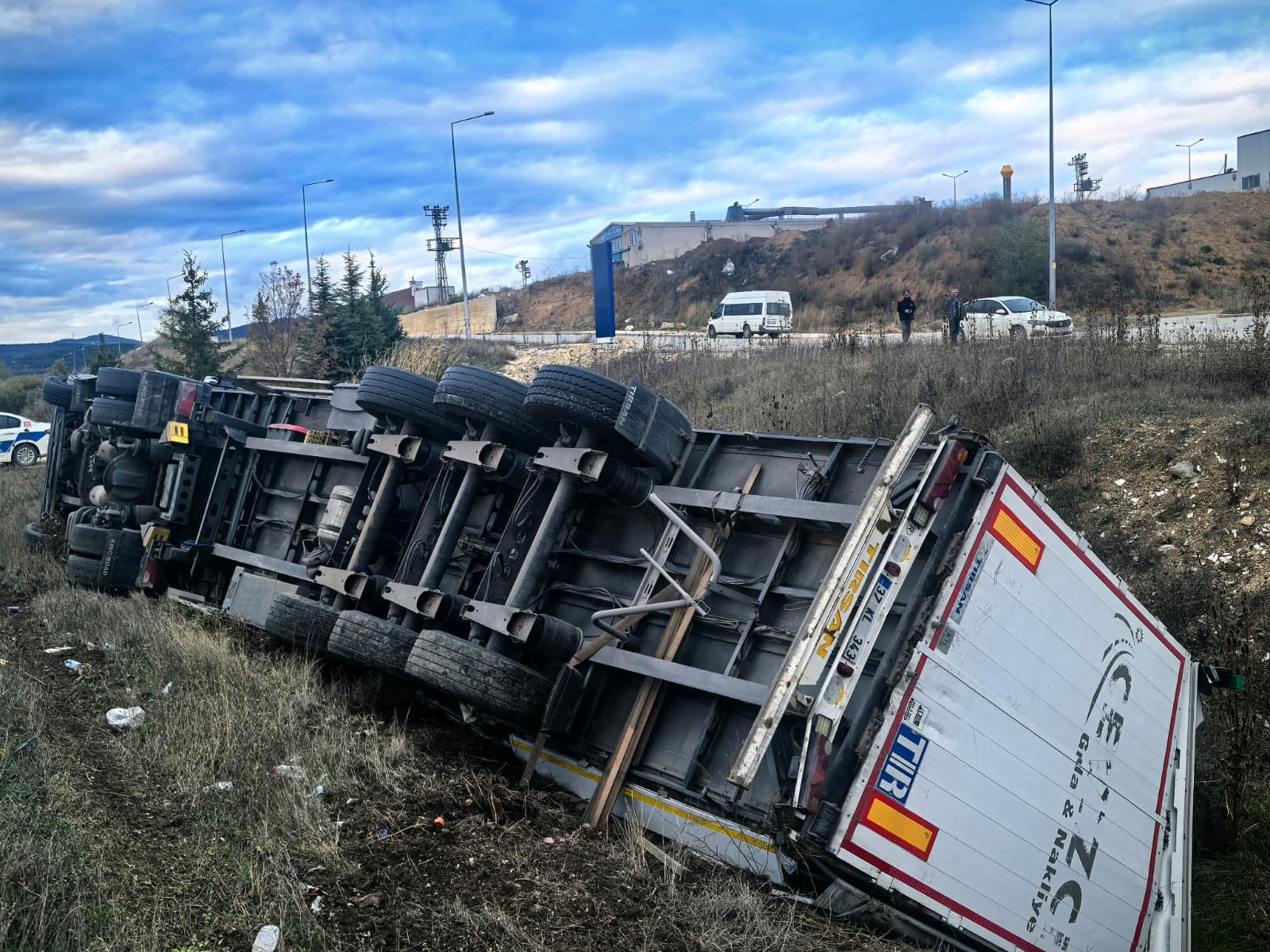 Kastamonu'da Feci Kaza! Sunta Yüklü Tır Devrildi 1 Yaralı! 2
