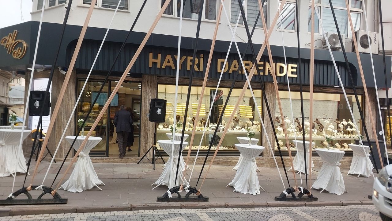 Kastamonu’da Hayri Darende Kuyumculuk 4. Şubesini Açtı (3)