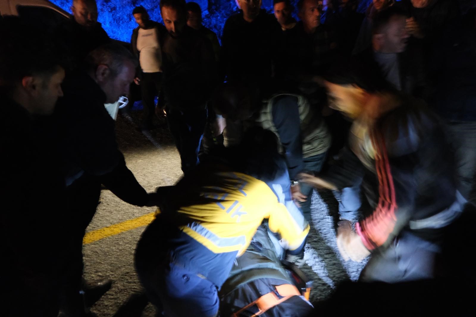 Kastamonu'da Iş Makinesi Taşıyan Tır Şarampole Devrildi Feci Kazada 1 Yaralı Var! 2