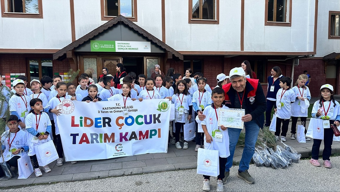 Kastamonu'da Kamp Gerçekleştirildi, Taşköprü'deki Sera Da Ziyaret Edildi 6
