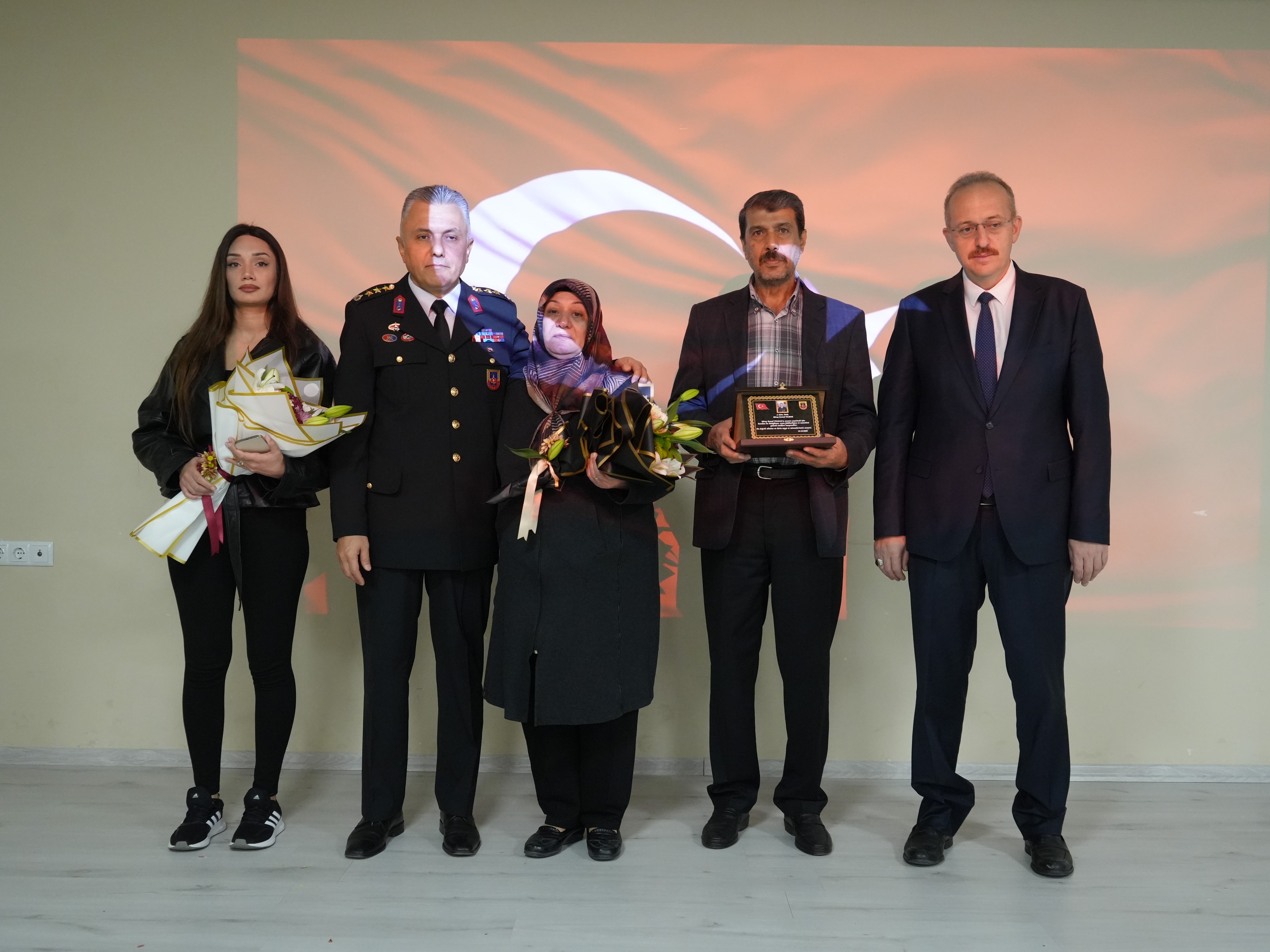 Kastamonu'da Kütüphaneye Ismi Verilen Askerin Annesi Gözyaşı Döktü 5