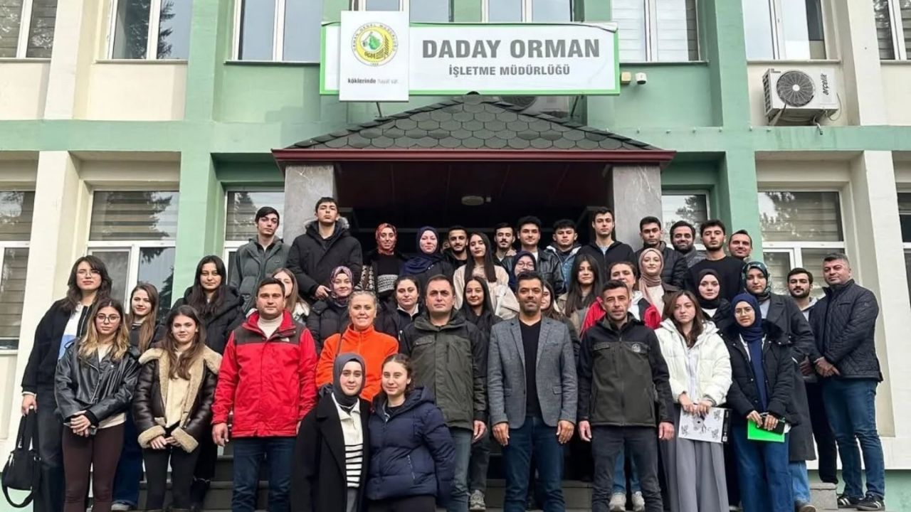 Kastamonu’da Orman Fakültesi Öğrencilerinden Teknik Gezi (1)