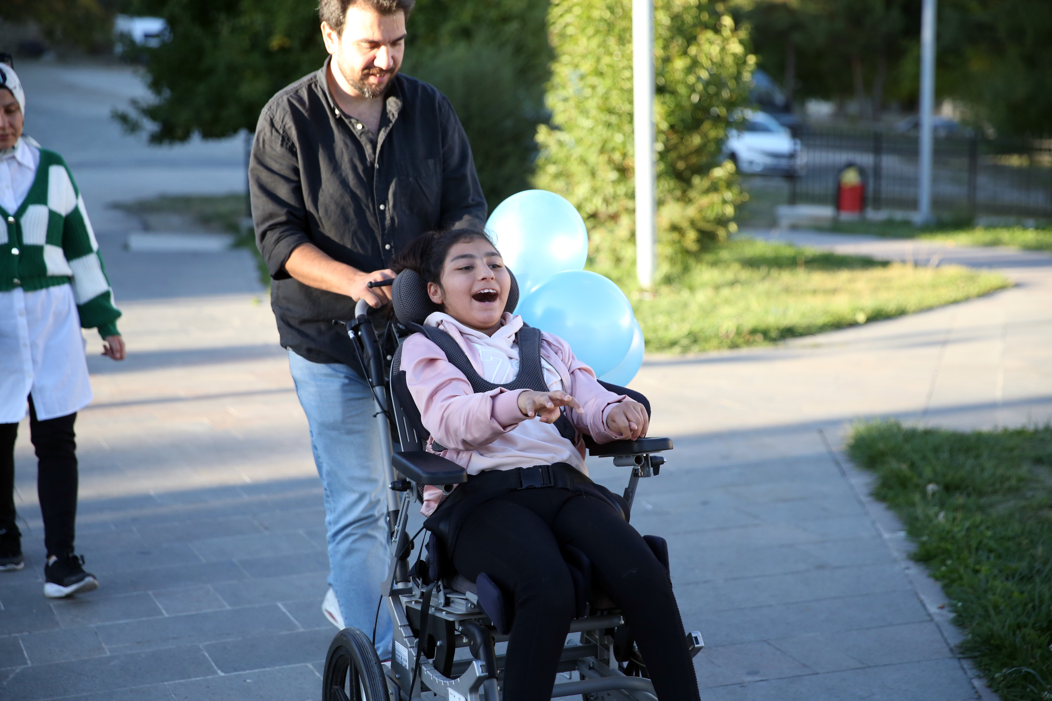 Kastamonu'da Serebral Palsili Zeynep'in Yüzü Güldü 4
