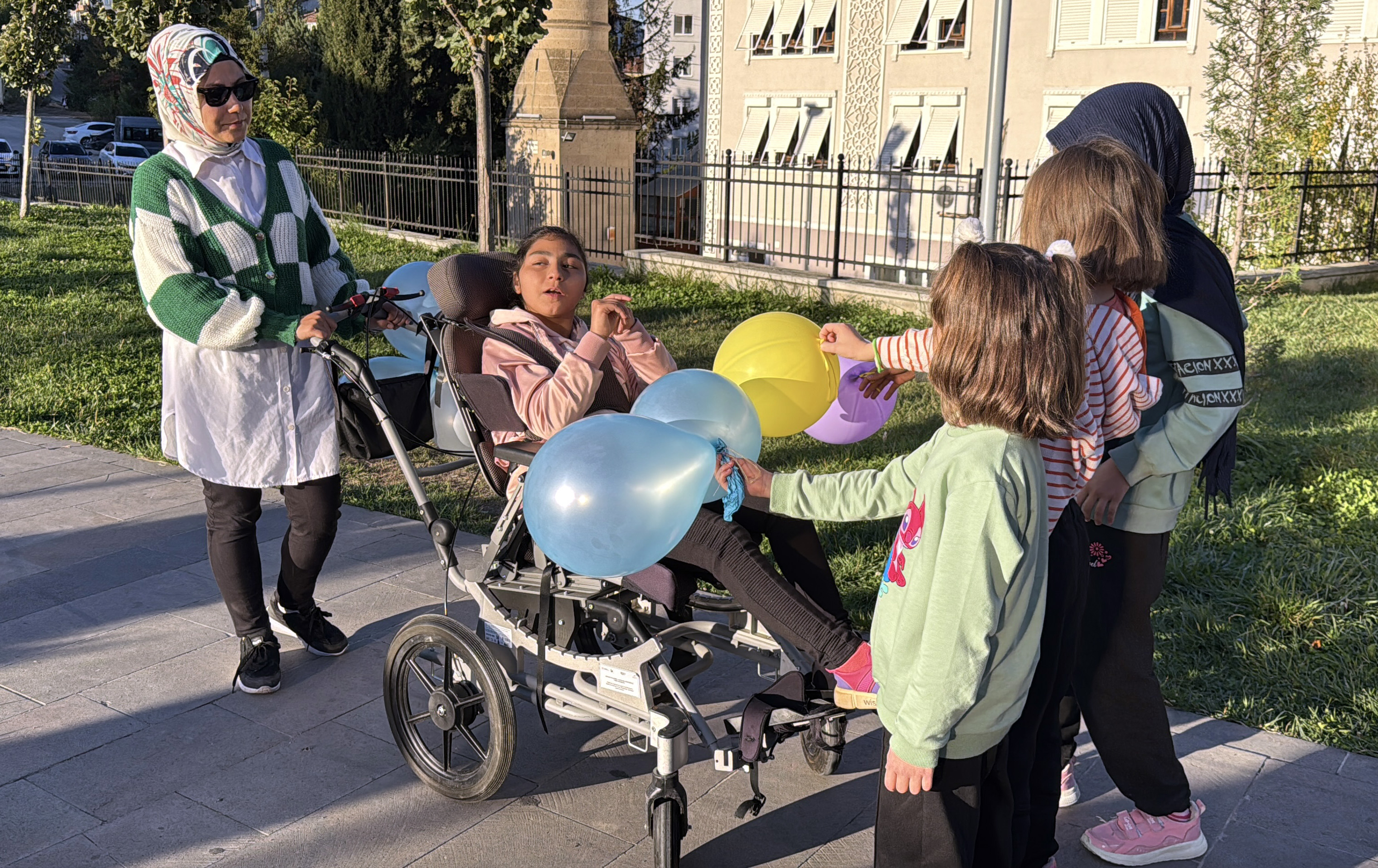 Kastamonu'da Serebral Palsili Zeynep'in Yüzü Güldü 7