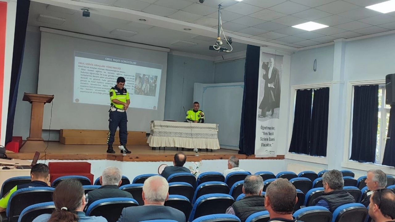 Kastamonu’da Servis Şoförlerine Sıkı Eğitim (2)