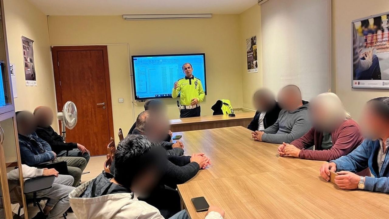 Kastamonu’da Yükümlülere Trafik Bilinci Eğitimi (2)