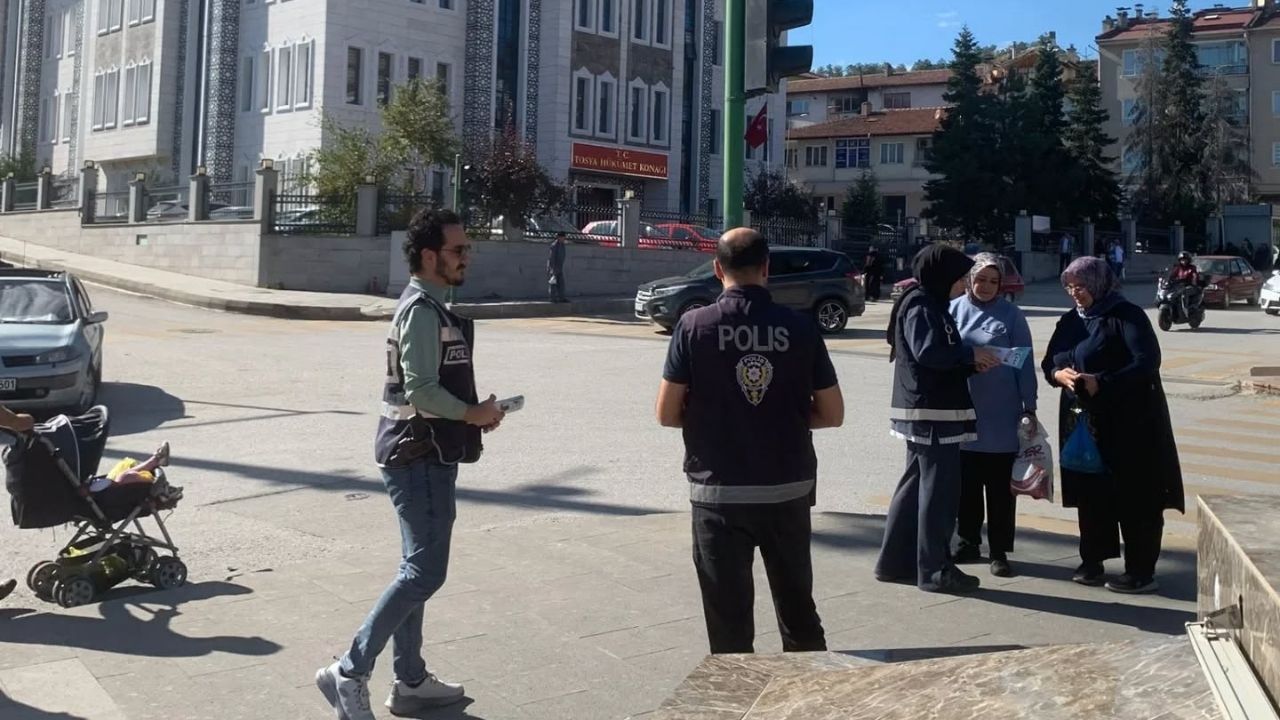 Kastamonu’nun Ilçesinde Dolandırıcılığa Karşı Önlem Halk Bilinçleniyor (1)